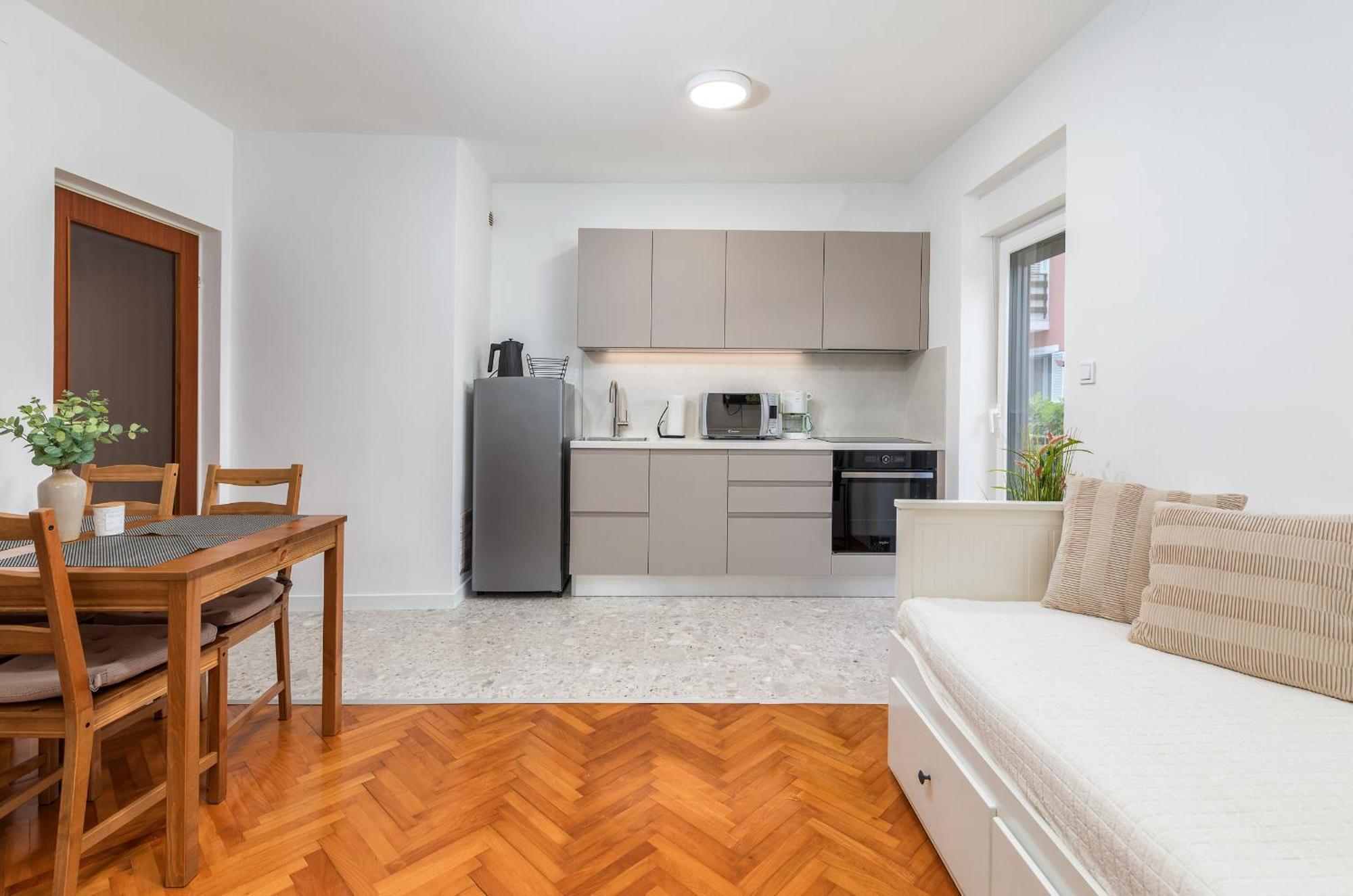 Apartment Tesic Close To The Sea With Shared 4Xbicycles Fažana Esterno foto